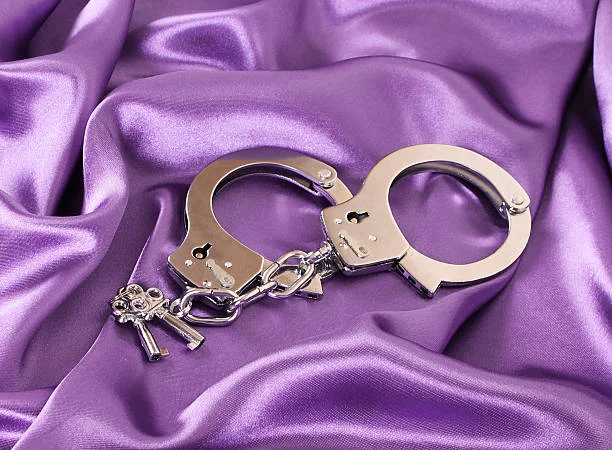 Seductive Steel Bondage Handcuffs - Adjustable Metal Restraints ( K0205 )